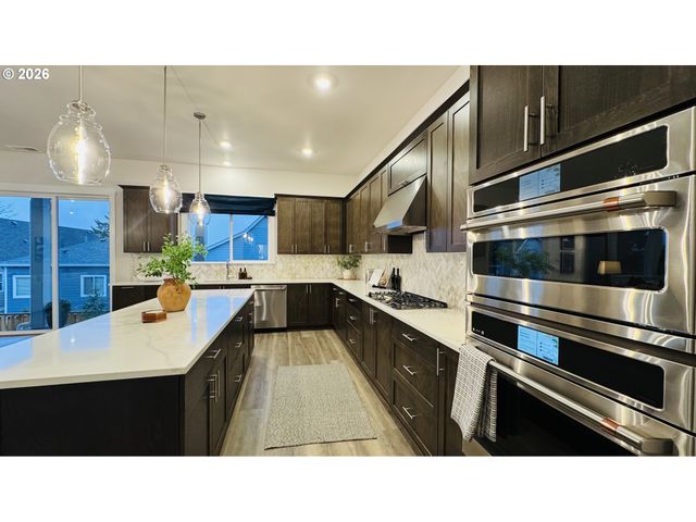 11651 Sw Hayrick Ter, Beaverton, OR 97007