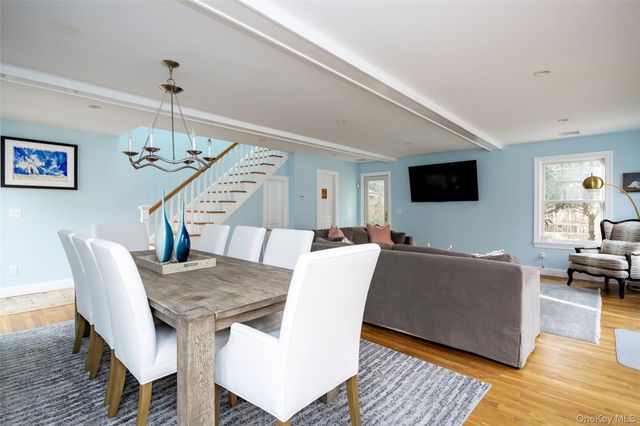 10 Deer Path, East Hampton, NY 11937