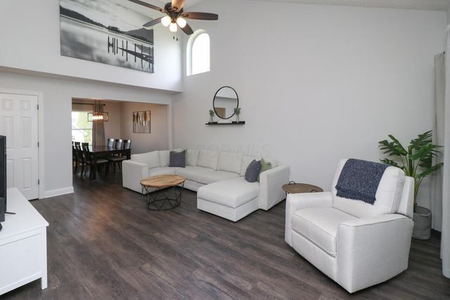 1004 Weather Vane Way, Plain City, OH 43064