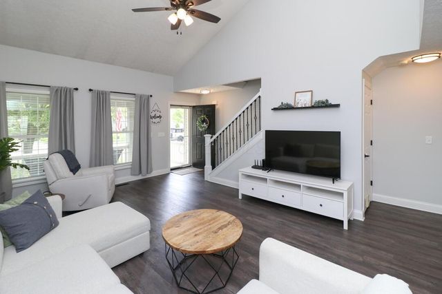 1004 Weather Vane Way, Plain City, OH 43064
