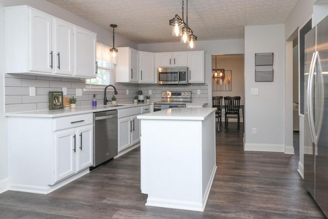 1004 Weather Vane Way, Plain City, OH 43064