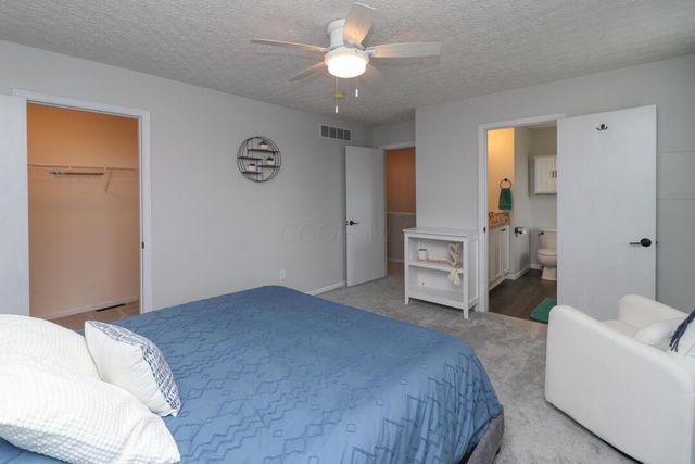 1004 Weather Vane Way, Plain City, OH 43064
