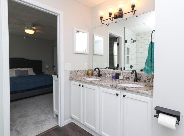 1004 Weather Vane Way, Plain City, OH 43064