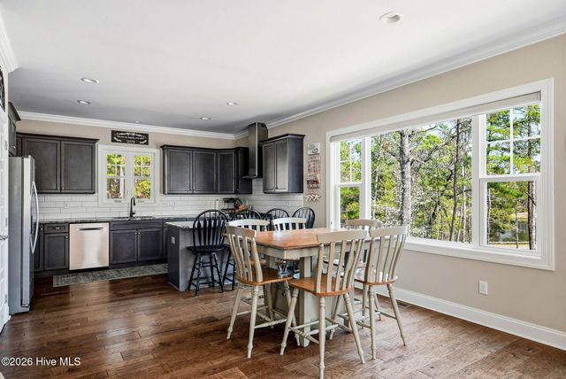 121 Longleaf Drive, West End, NC 27376