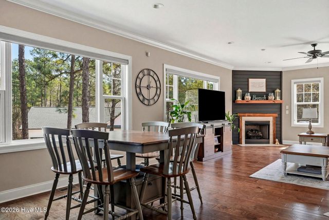 121 Longleaf Drive, West End, NC 27376