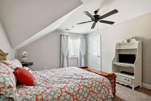 121 Longleaf Drive, West End, NC 27376