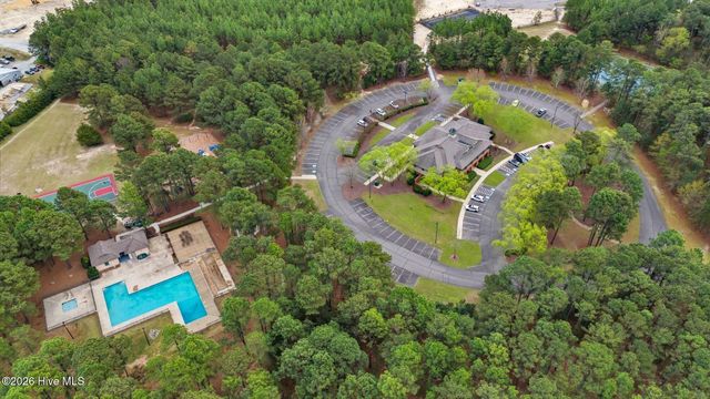 121 Longleaf Drive, West End, NC 27376