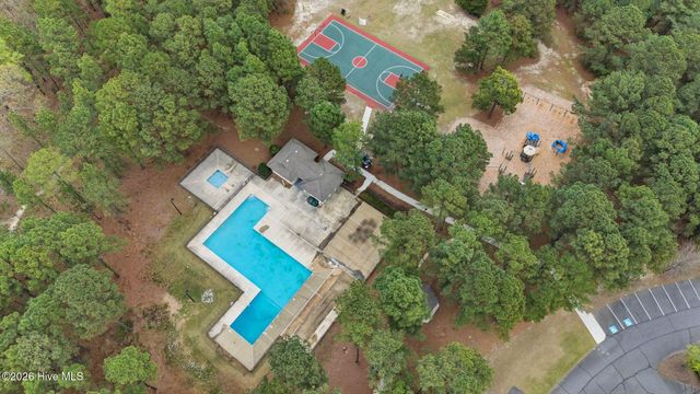 121 Longleaf Drive, West End, NC 27376