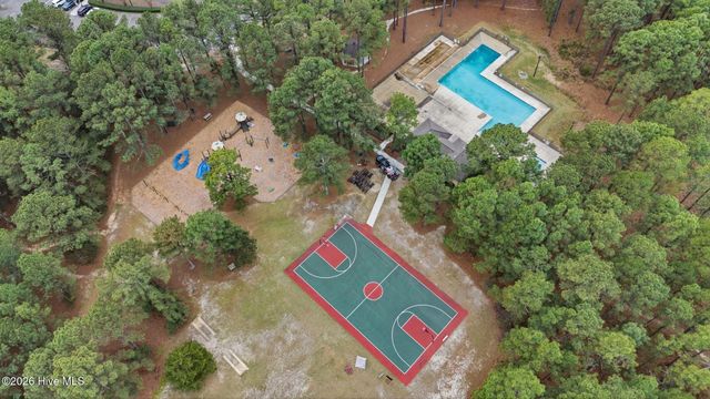 121 Longleaf Drive, West End, NC 27376