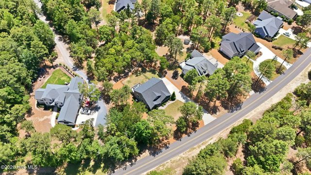 121 Longleaf Drive, West End, NC 27376