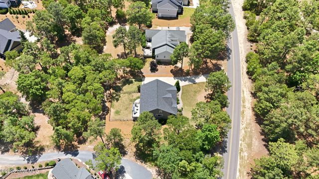 121 Longleaf Drive, West End, NC 27376