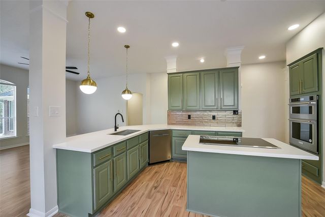 4339 Lakeshore Forest Drive, Missouri City, TX 77459