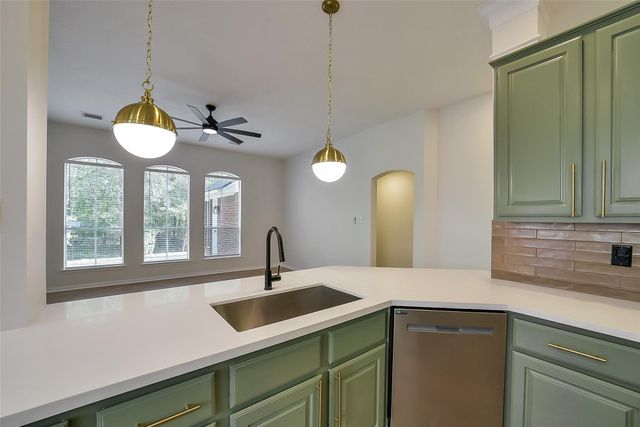 4339 Lakeshore Forest Drive, Missouri City, TX 77459