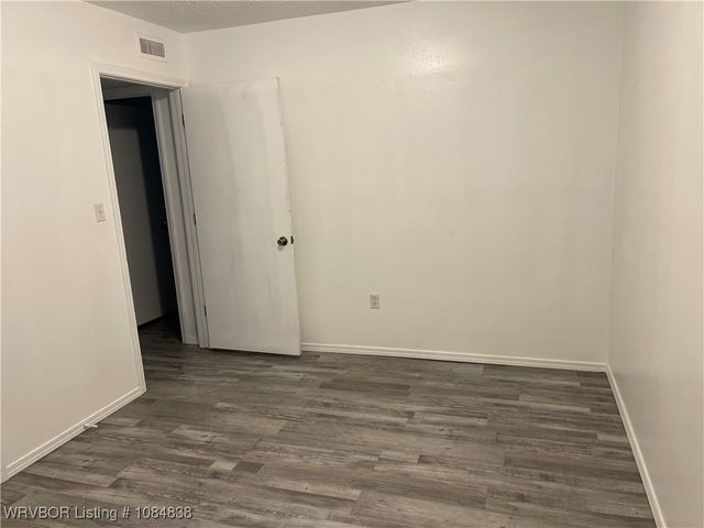 101 W Howard Street, Roland, OK 74954