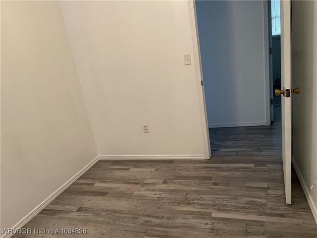 101 W Howard Street, Roland, OK 74954