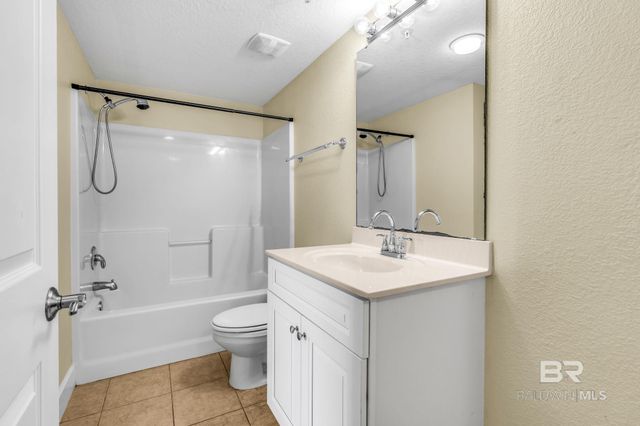 154 Ethel Wingate Drive 408, Pensacola, FL 32507