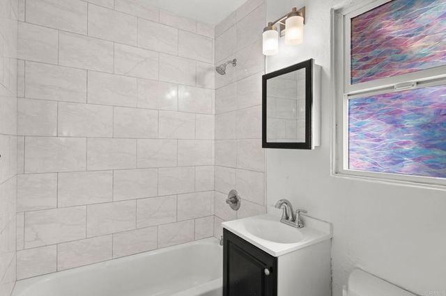 2634 38 Juan Street, San Diego, CA 92110