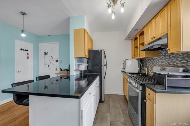 64-35 Yellowstone Boulevard 5N, Forest Hills, NY 11375