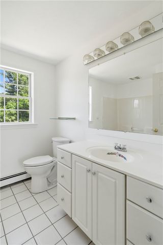 27 Charles Avenue, Uxbridge, MA 01569