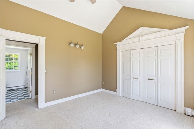 27 Charles Avenue, Uxbridge, MA 01569