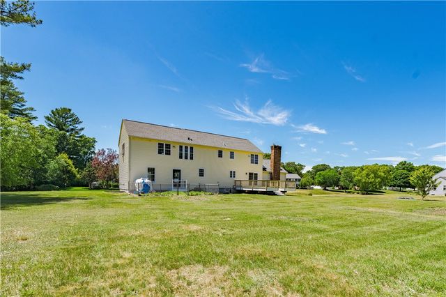 27 Charles Avenue, Uxbridge, MA 01569