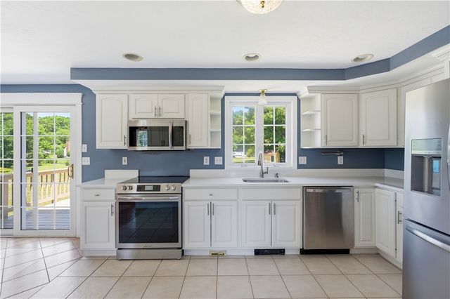 27 Charles Avenue, Uxbridge, MA 01569