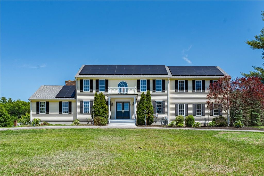 27 Charles Avenue, Uxbridge, MA 01569