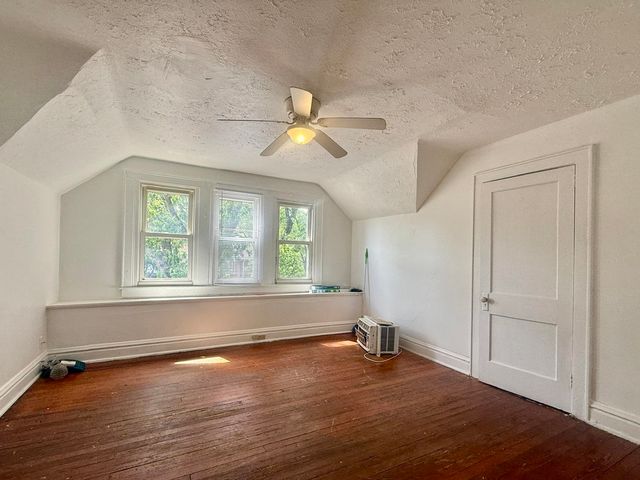 1030 21st Street, Huntington, WV 25701