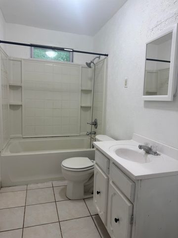 1030 21st Street, Huntington, WV 25701