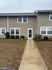 29595 DUTCHMANS LN #21, Easton, MD 21601