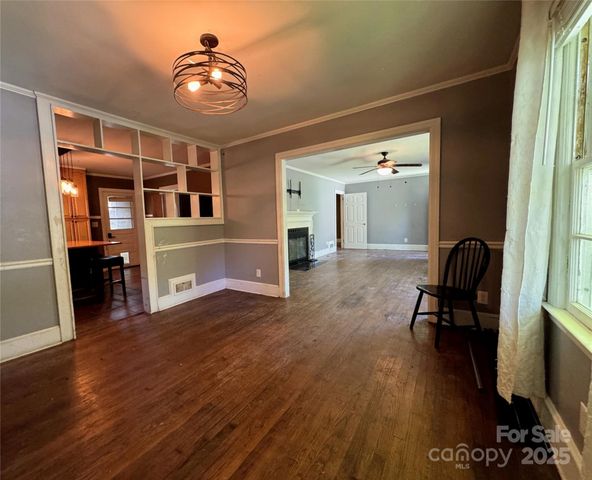 616 E Oakwood Avenue, Albemarle, NC 28001