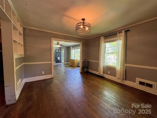616 E Oakwood Avenue, Albemarle, NC 28001
