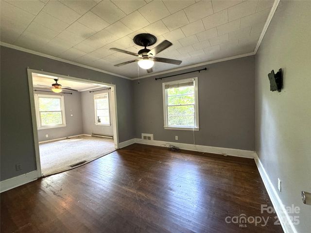 616 E Oakwood Avenue, Albemarle, NC 28001