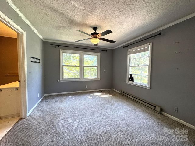 616 E Oakwood Avenue, Albemarle, NC 28001