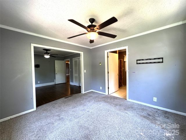 616 E Oakwood Avenue, Albemarle, NC 28001