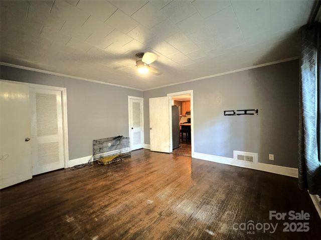616 E Oakwood Avenue, Albemarle, NC 28001