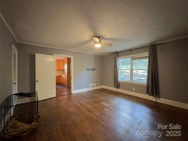 616 E Oakwood Avenue, Albemarle, NC 28001