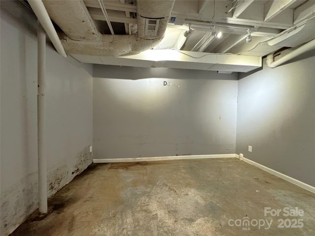 616 E Oakwood Avenue, Albemarle, NC 28001