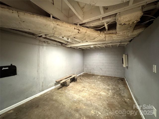 616 E Oakwood Avenue, Albemarle, NC 28001
