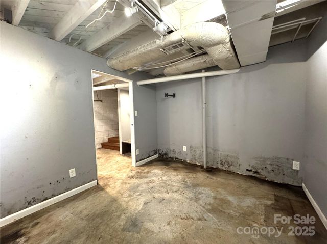 616 E Oakwood Avenue, Albemarle, NC 28001