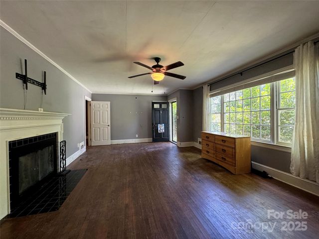 616 E Oakwood Avenue, Albemarle, NC 28001