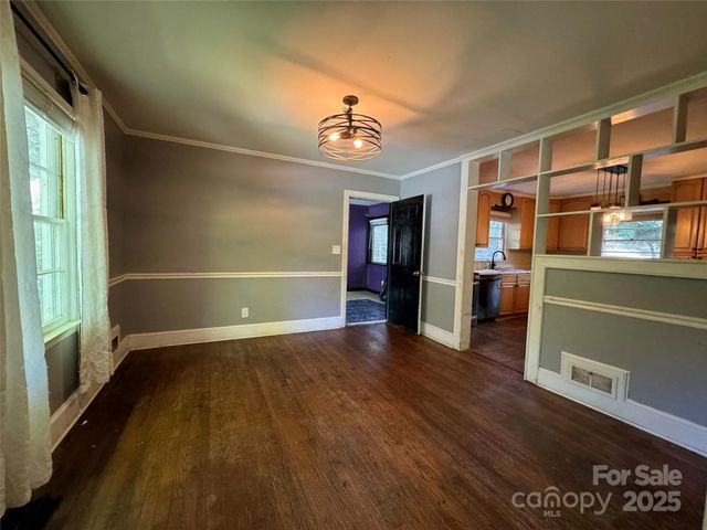 616 E Oakwood Avenue, Albemarle, NC 28001