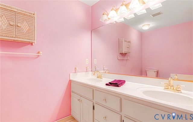 5025 Hurop Rd, Sandston, VA 23150