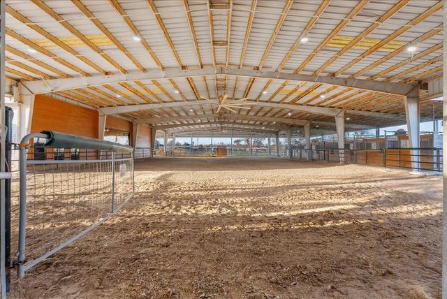 10431 N P Street, La Porte, TX 77571