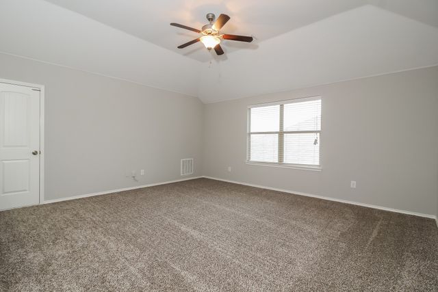 1333 Shelley Drive, Burleson, TX 76028