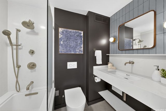 2979 Kalakaua Avenue 804, Honolulu, HI 96815