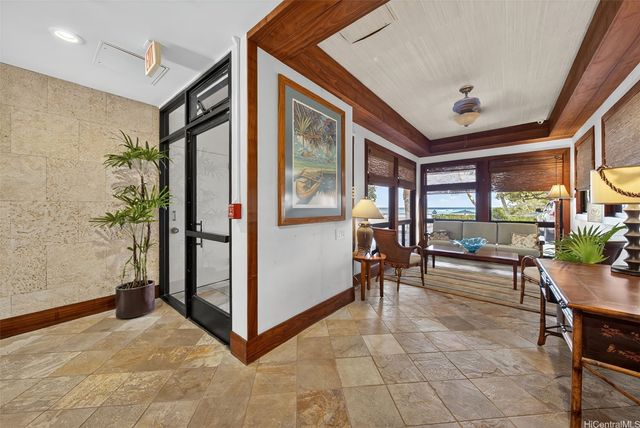 2979 Kalakaua Avenue 804, Honolulu, HI 96815