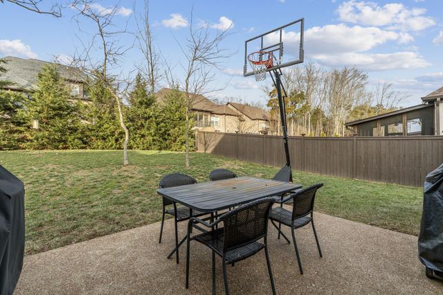 409 Riverstone Pl, Mount Juliet, TN 37122