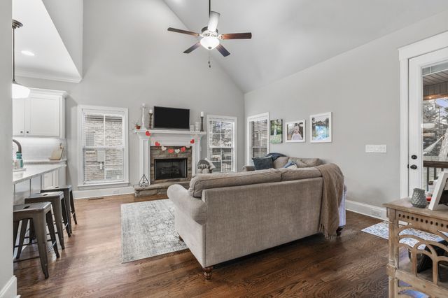 409 Riverstone Pl, Mount Juliet, TN 37122