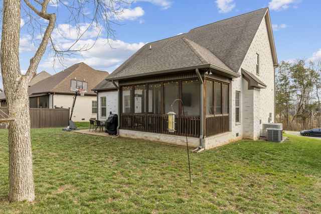 409 Riverstone Pl, Mount Juliet, TN 37122